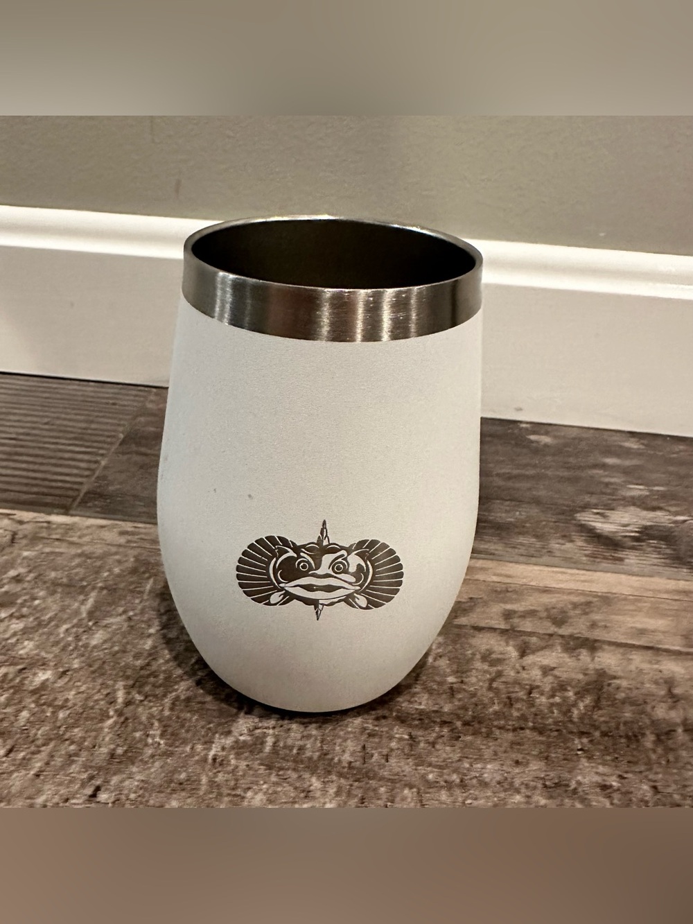 Toadfish Stainless No Tip White Insulated Stemless Tumbler Suction Bottom 10 oz